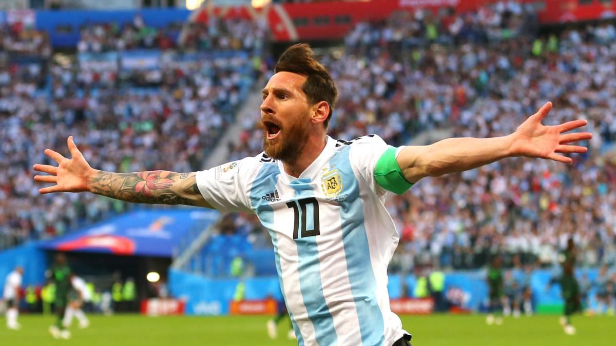 Messi cùng ĐT Argentina cũng được hưởng trọn niềm vui