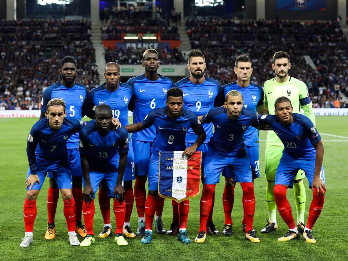 Những ngày tháng khó khăn nhất của đội tuyển Pháp