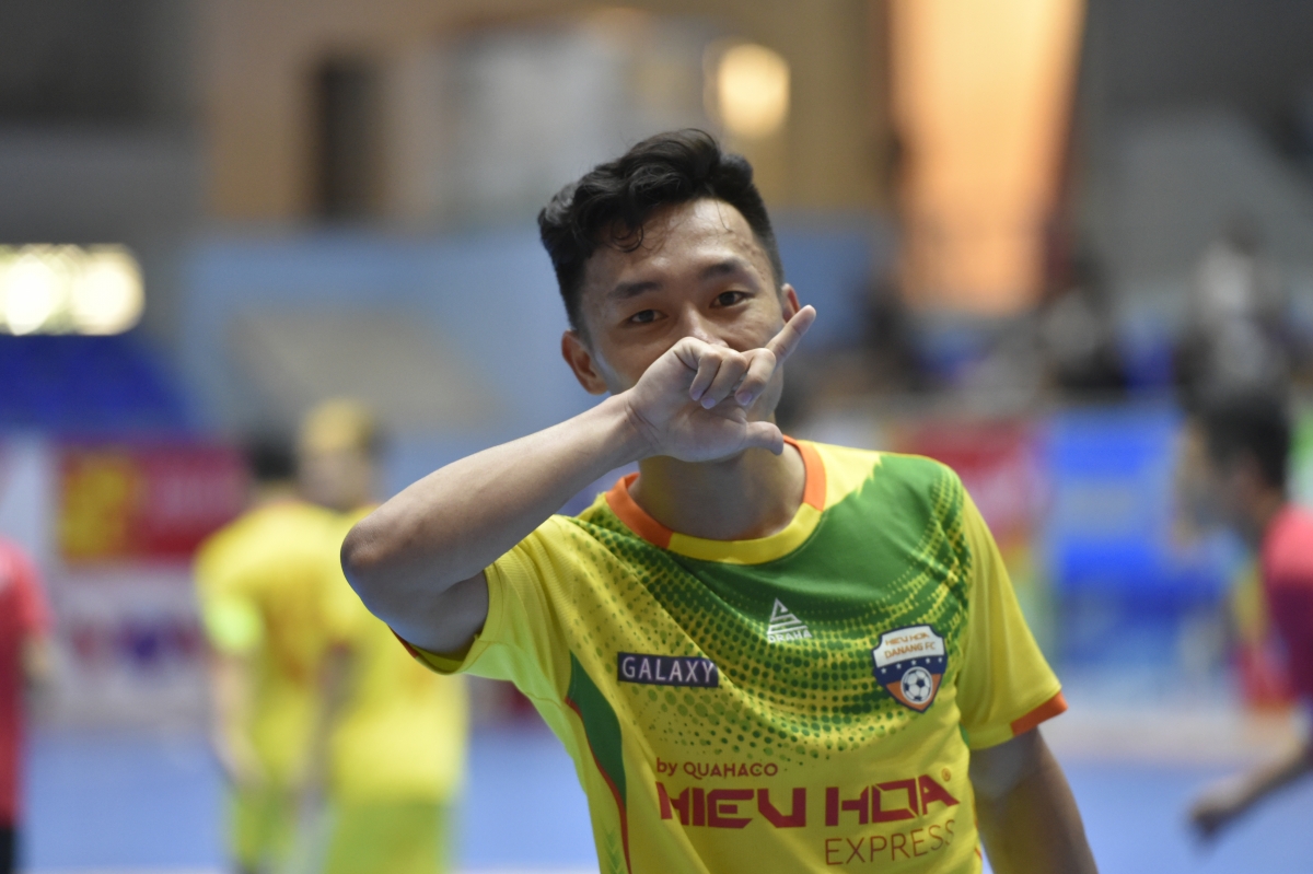 Nguyễn Văn Hiếu - niềm hy vọng mới cho bóng đá Việt Nam