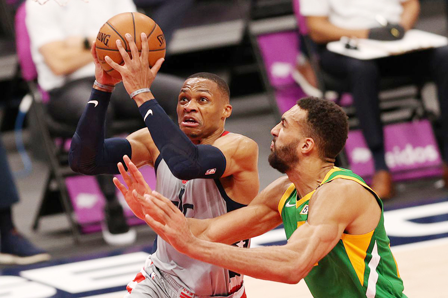 Russell Westbrook tỏa sáng