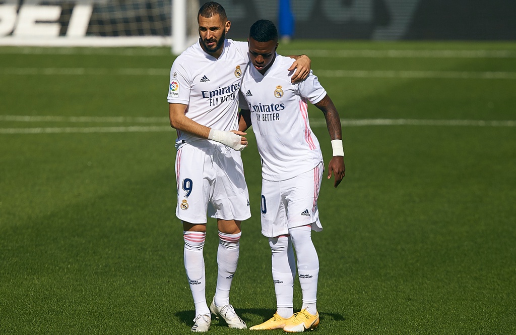 Karim Benzema và Vinicius Junior cặp đôi chú cháu ăn ý tại Real Madrid